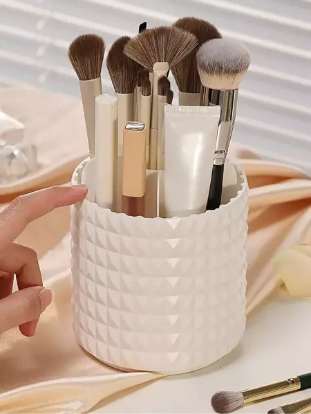 Rotační organizér na štětce na make-up a kosmetiku