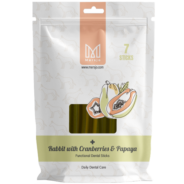 Dentální pamlsek pro psy Mersjo Dental Sticks - Králík Papája & Brusinka (7 tyčinek)