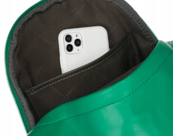 Malý, dámský batoh z ekologické kůže