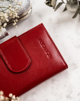 Elegantní dámská peněženka z přírodní kůže